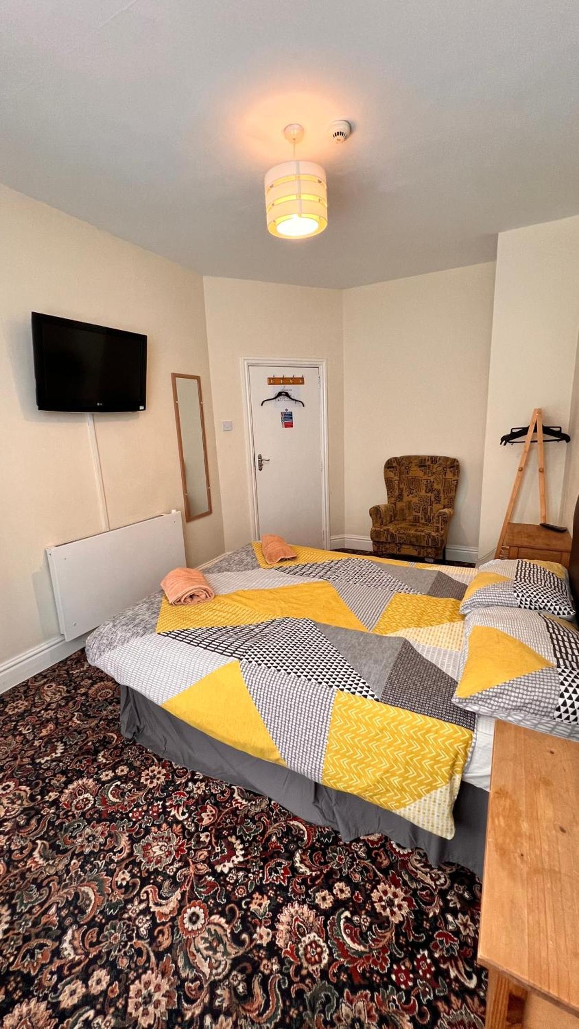 Castle Lodge Guest House 86-88 Sheil Rd L6 3Af Liverpool Buitenkant foto