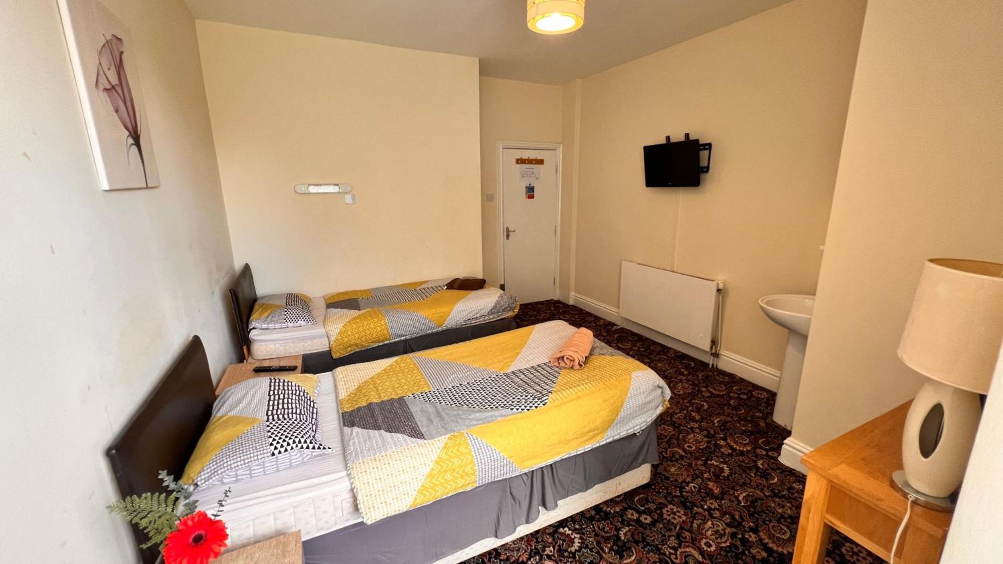 Castle Lodge Guest House 86-88 Sheil Rd L6 3Af Liverpool Buitenkant foto
