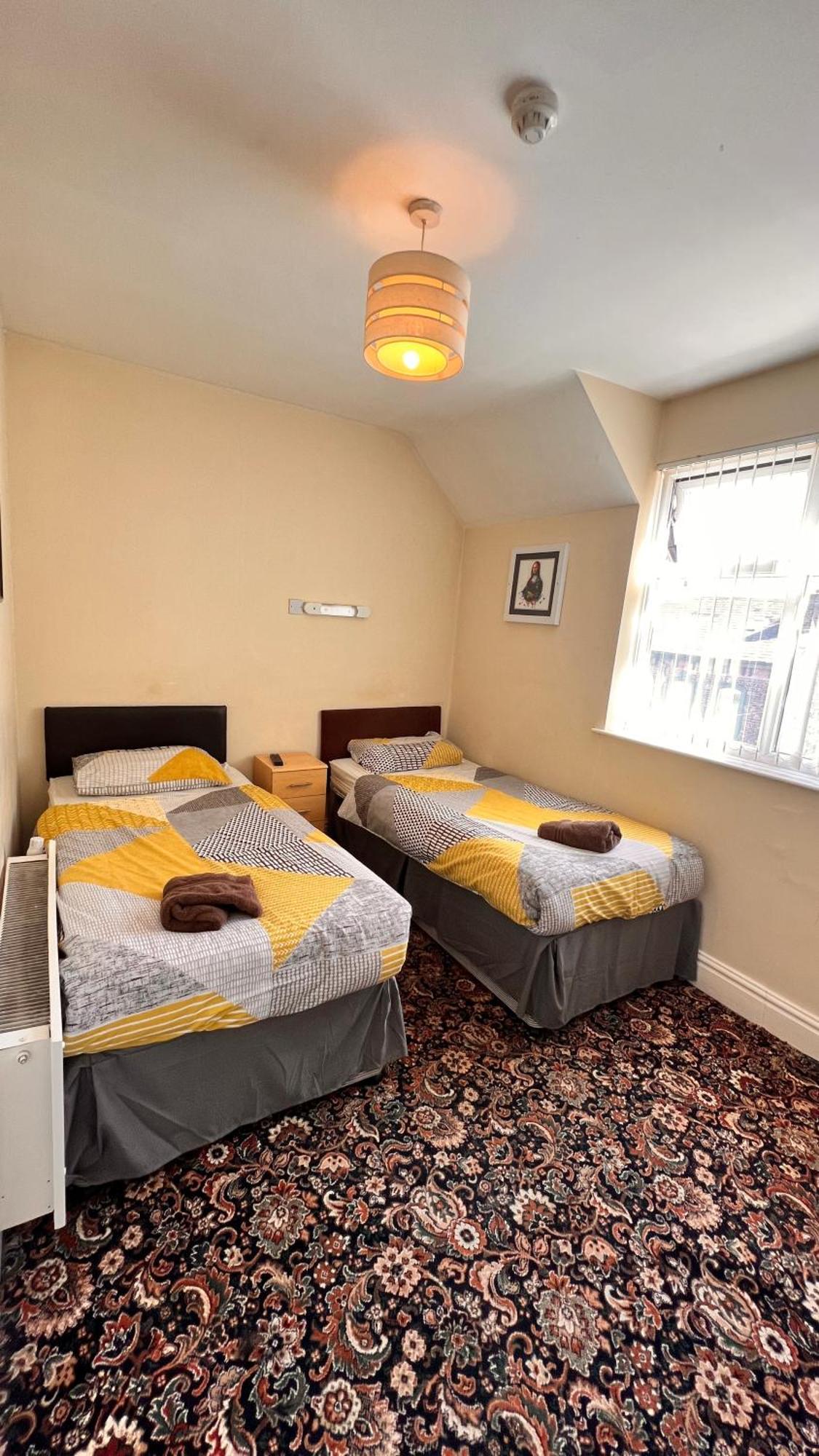 Castle Lodge Guest House 86-88 Sheil Rd L6 3Af Liverpool Buitenkant foto