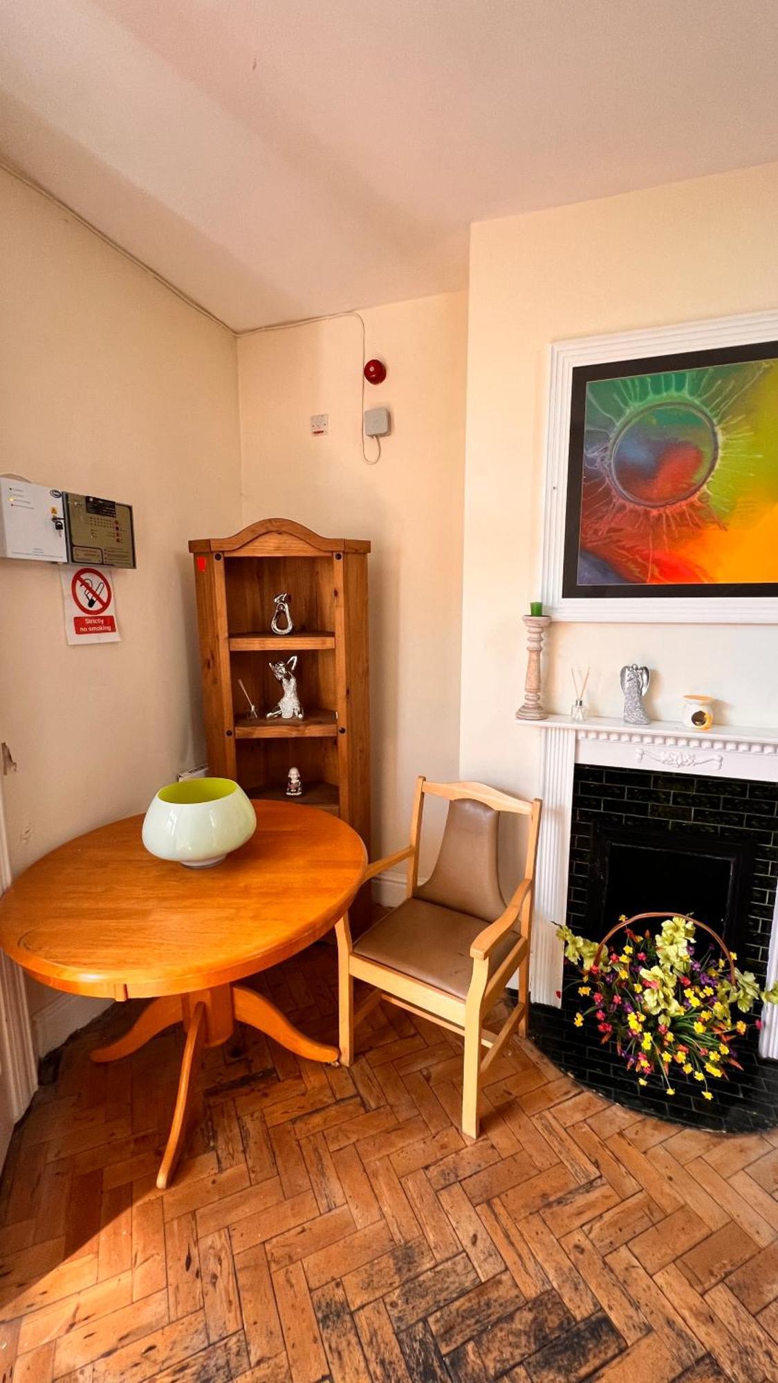 Castle Lodge Guest House 86-88 Sheil Rd L6 3Af Liverpool Buitenkant foto