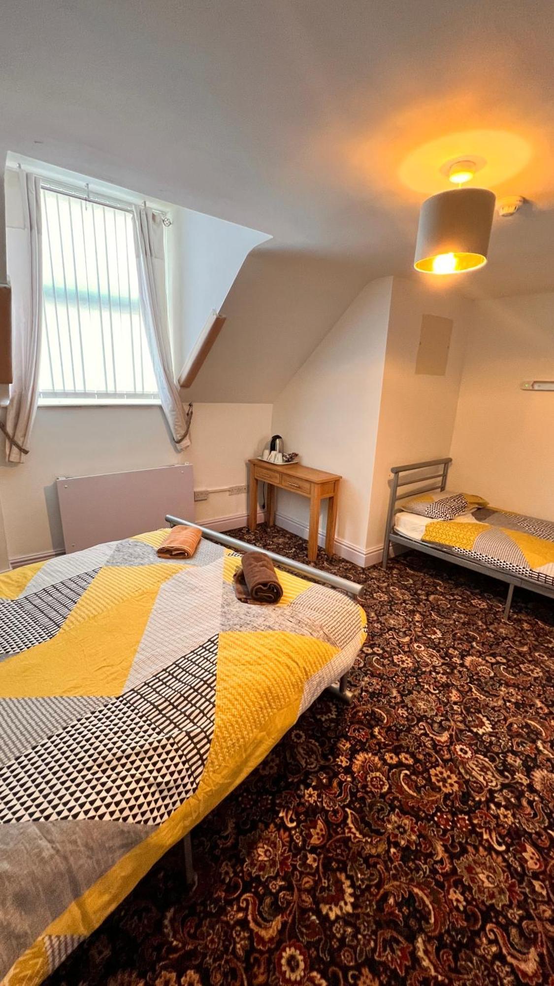 Castle Lodge Guest House 86-88 Sheil Rd L6 3Af Liverpool Buitenkant foto