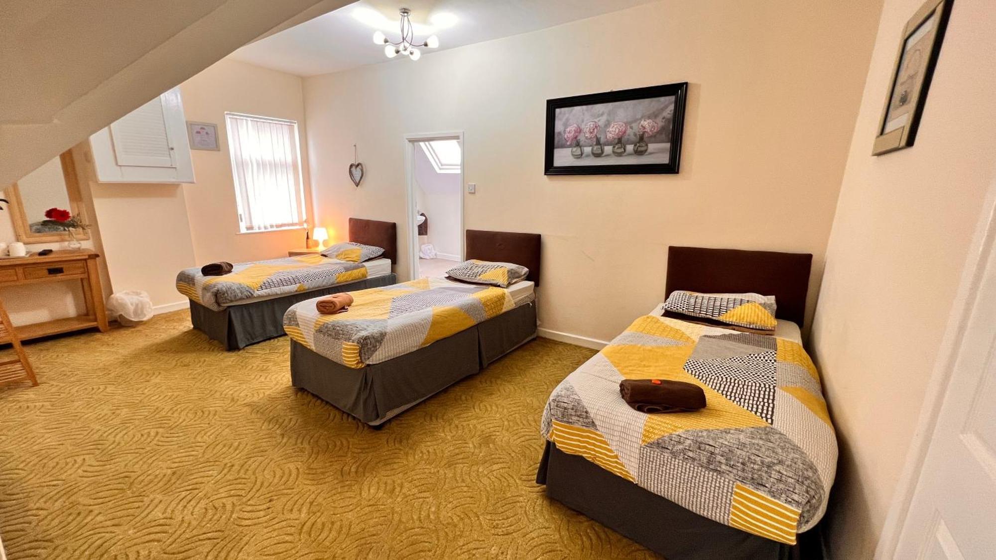 Castle Lodge Guest House 86-88 Sheil Rd L6 3Af Liverpool Buitenkant foto