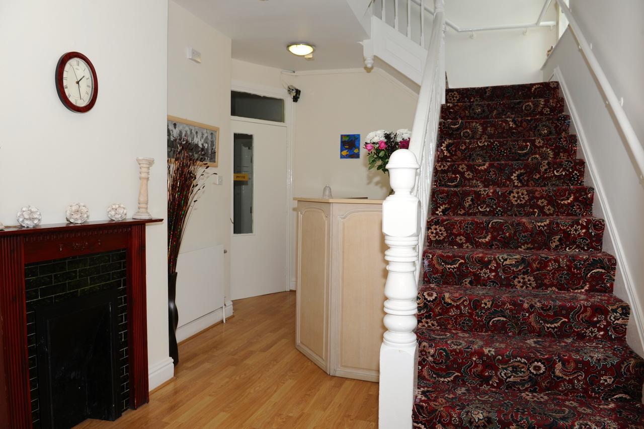 Castle Lodge Guest House 86-88 Sheil Rd L6 3Af Liverpool Buitenkant foto