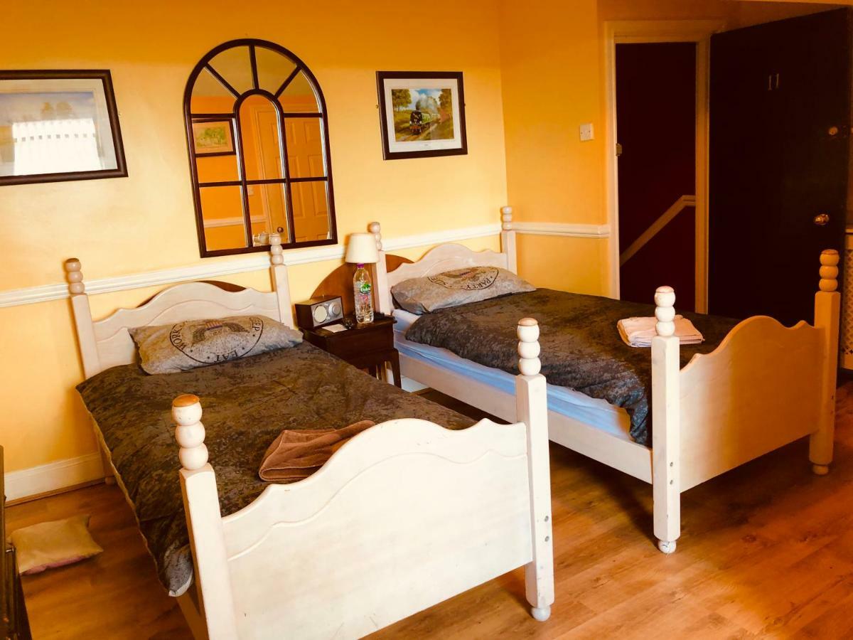 Castle Lodge Guest House 86-88 Sheil Rd L6 3Af Liverpool Buitenkant foto